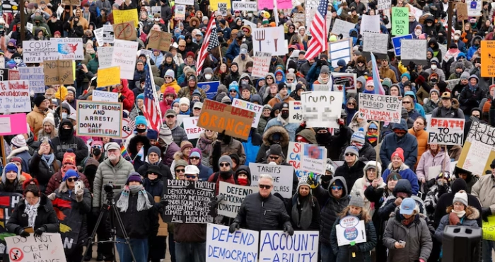 Масові протести у США та Європі проти Дональда Трампа (фото: google)