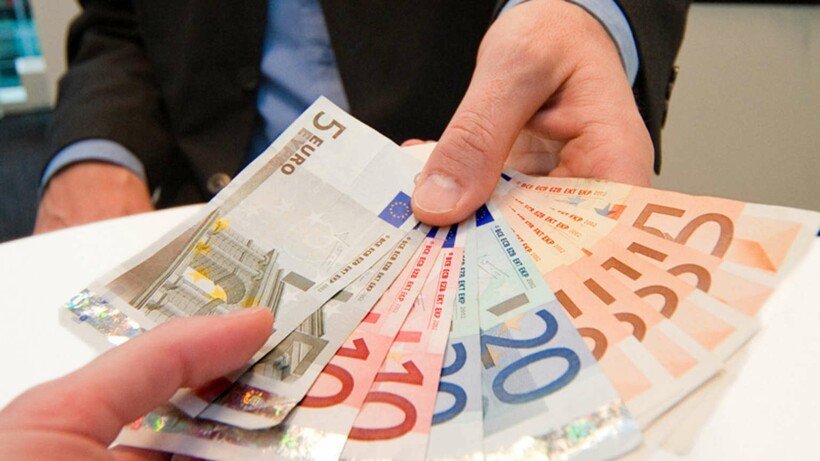 Як відшкодувати податок на дохід у Європі українцям